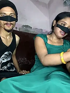 couplegk71 live sex cam