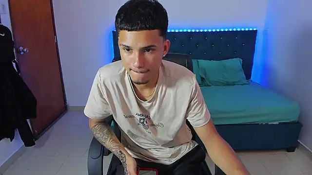 Liam_hard04 live sex cam