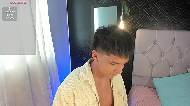 Thiago_Kozak live sex cam