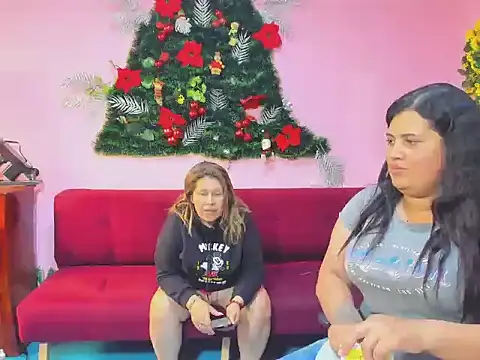 lesbiancuple live sex cam