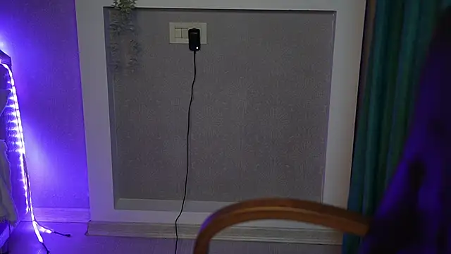 LisaElfy's cam snapshot