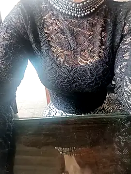 Matureyulyet live sex cam