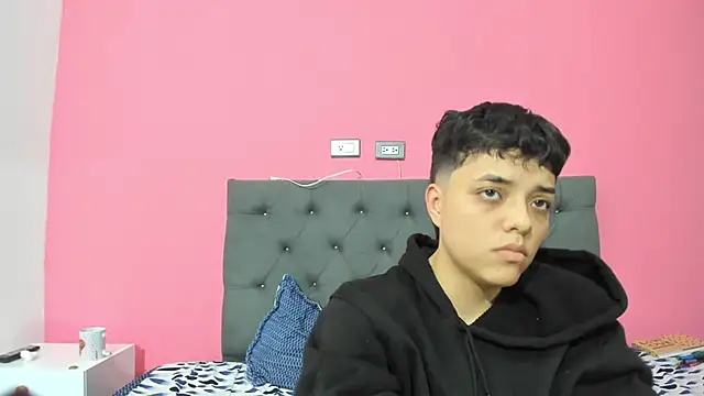 ariloe_quintero's cam snapshot