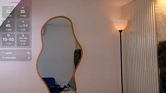 zoe_hugeboobs's cam snapshot