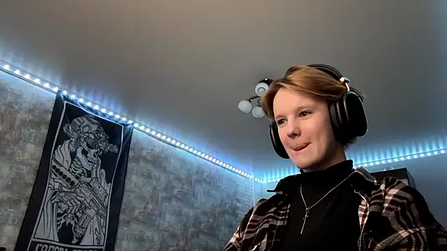 CutieGoga's cam snapshot