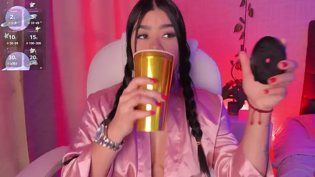 Amberr_rousse2's cam snapshot