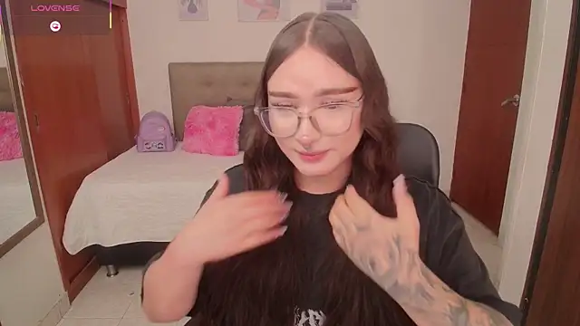 Miley_Baker live sex cam