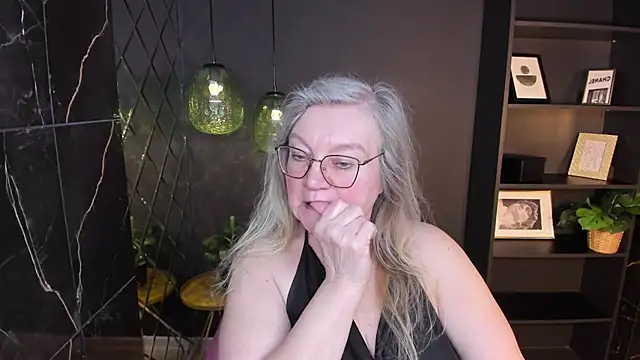 NataliMellow's cam snapshot