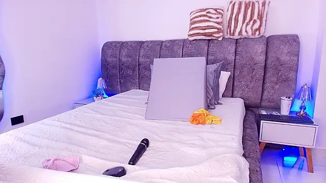 sweegirl69's cam snapshot