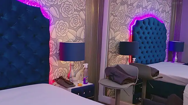 TaniaBlaze's cam snapshot