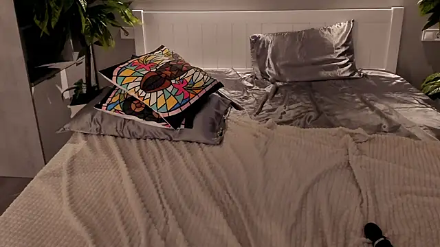 IceDanielles's cam snapshot