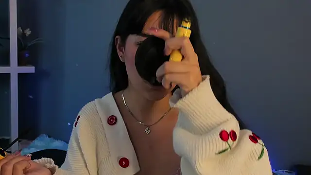 Susa1userma_'s cam snapshot