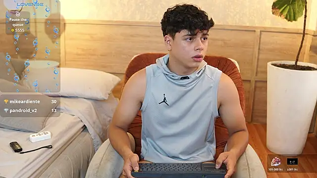 Ethan_occonor live sex cam