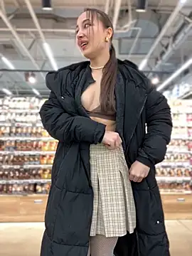 ICrazyOneIRL live sex cam