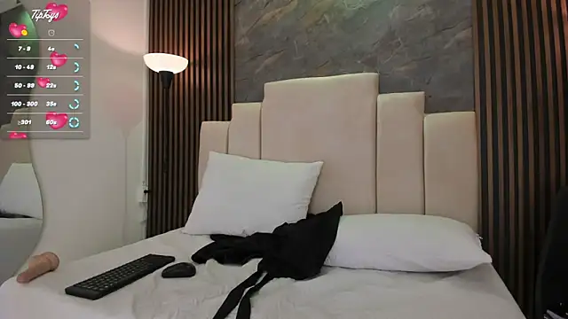 catiusca_reyes_03's cam snapshot