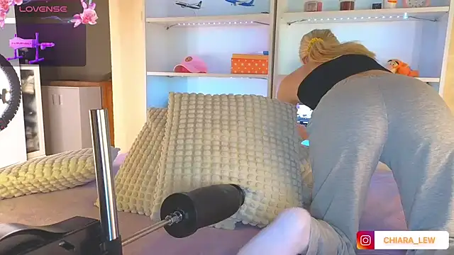 ChiaraLewis's cam snapshot