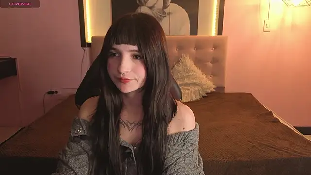 _Charlotte_Collins_'s cam snapshot