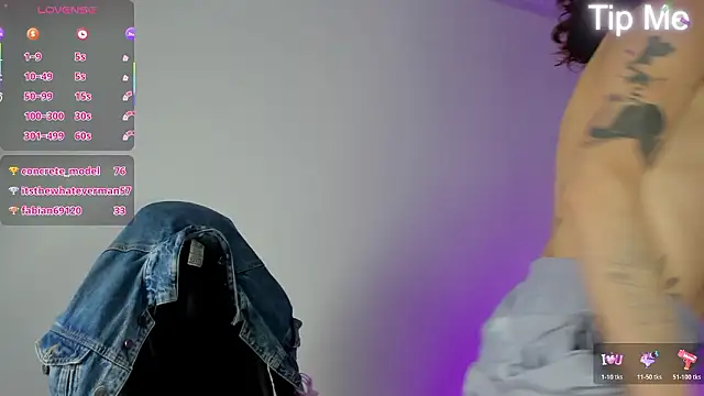 april_dumont's cam snapshot