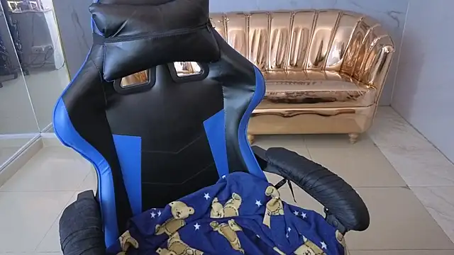 honey_torres_sub's cam snapshot