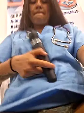 CAROLINE__07's cam snapshot