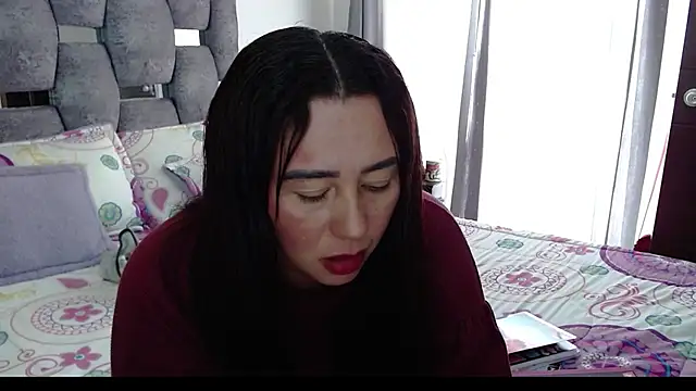 sara_hott_1's cam snapshot