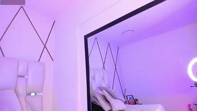 Venuswilds's cam snapshot