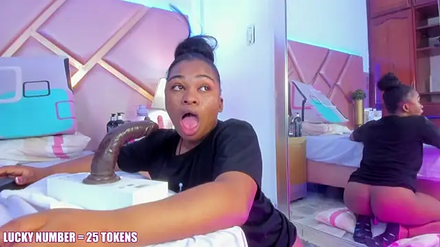 SophieSinclair's cam snapshot