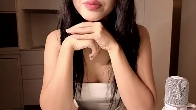 TammiLou live sex cam