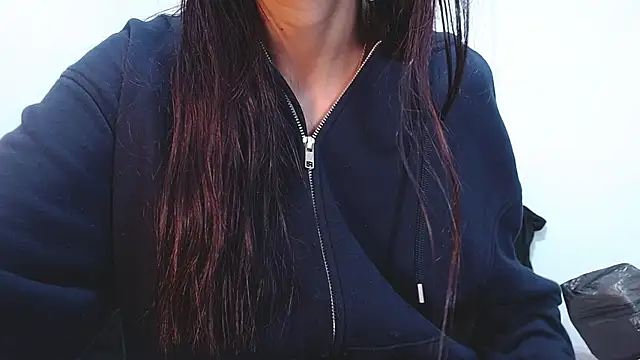 srta_luciana's cam snapshot