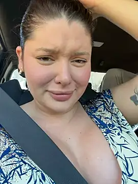 mangolini_parrocini live sex cam