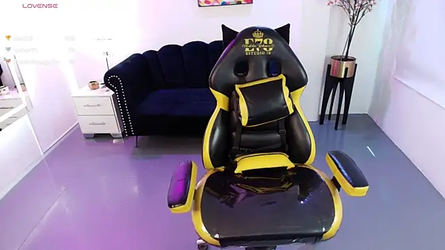 Kathya_and_thiago live sex cam