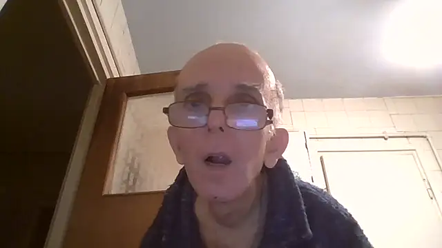 mariusica1@xh's cam snapshot