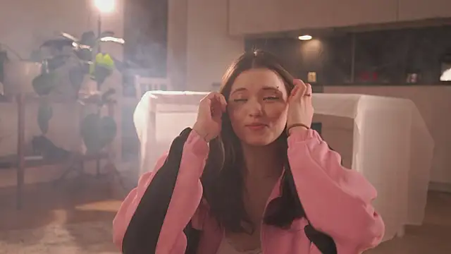 EleniRoeber live sex cam