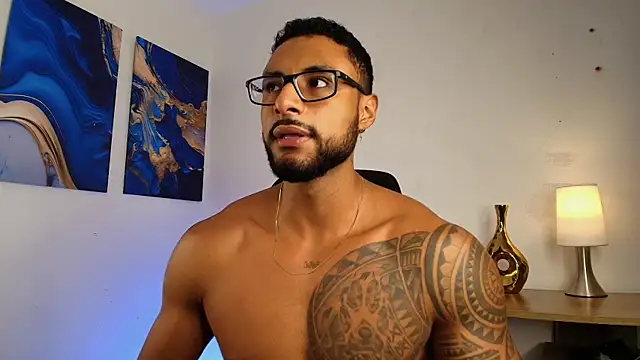 LiamGarcia1 live sex cam