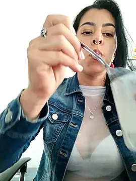 Luianna's cam snapshot