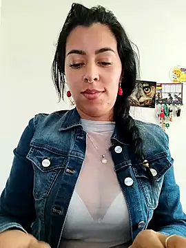 Luianna's cam snapshot