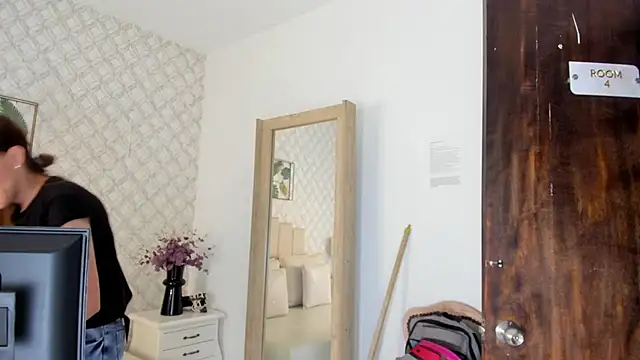 Nicol_89_'s cam snapshot