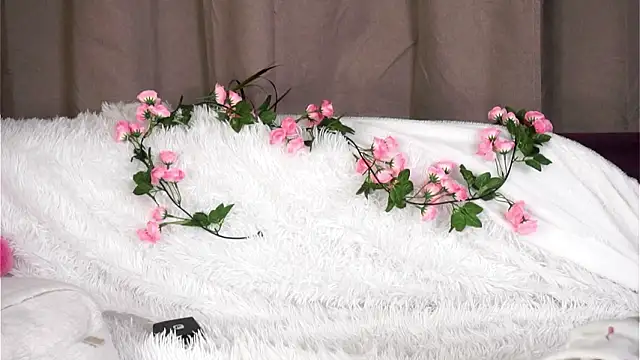 AlbertaClack's cam snapshot