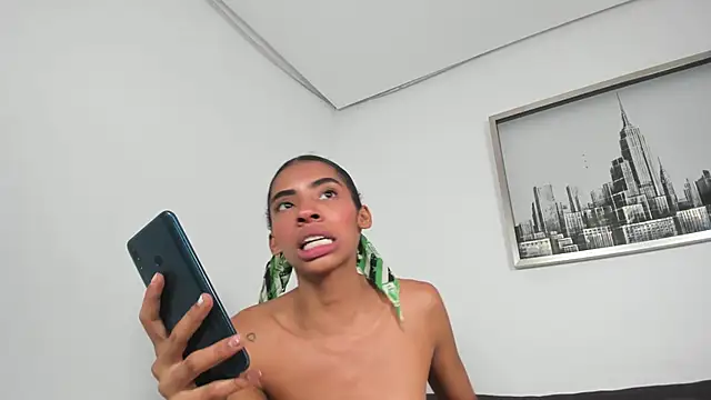 sarah_ashbourne's cam snapshot