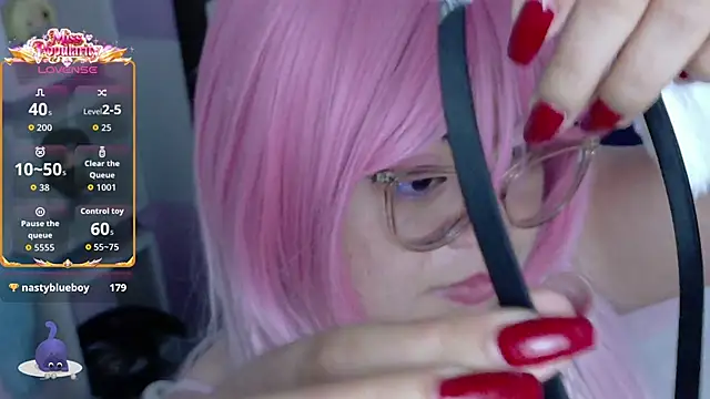 Catwhite_'s cam snapshot