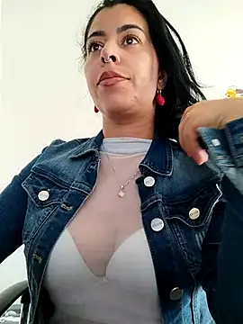 Luianna's cam snapshot