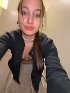 ICrazyOneIRL's cam snapshot