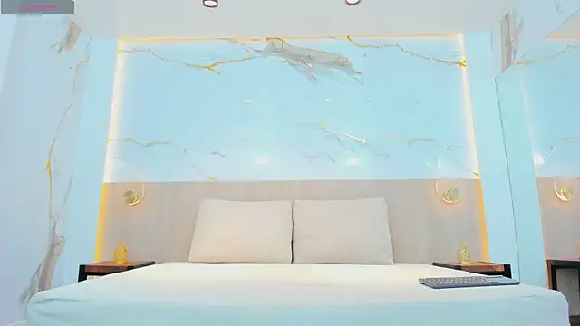 susan_elliot's cam snapshot