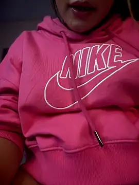 MayaMoanXXX's cam snapshot