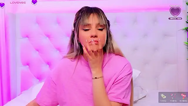 AriannaSins live sex cam