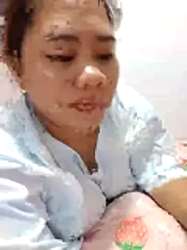 _BellaHotty_'s cam snapshot