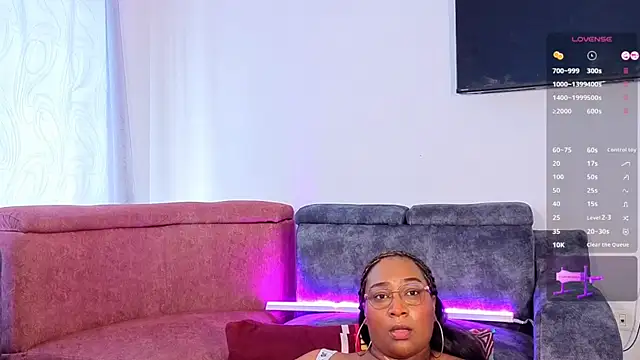 IssaNoirr's cam snapshot