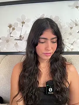 Gaby_zahir_'s cam snapshot