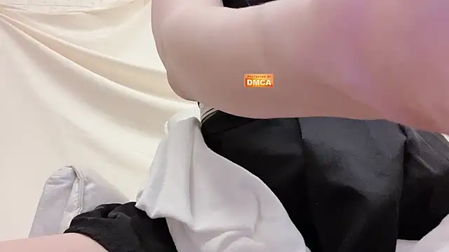 Tw_Zoella's cam snapshot