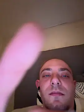 Crevette311 live sex cam